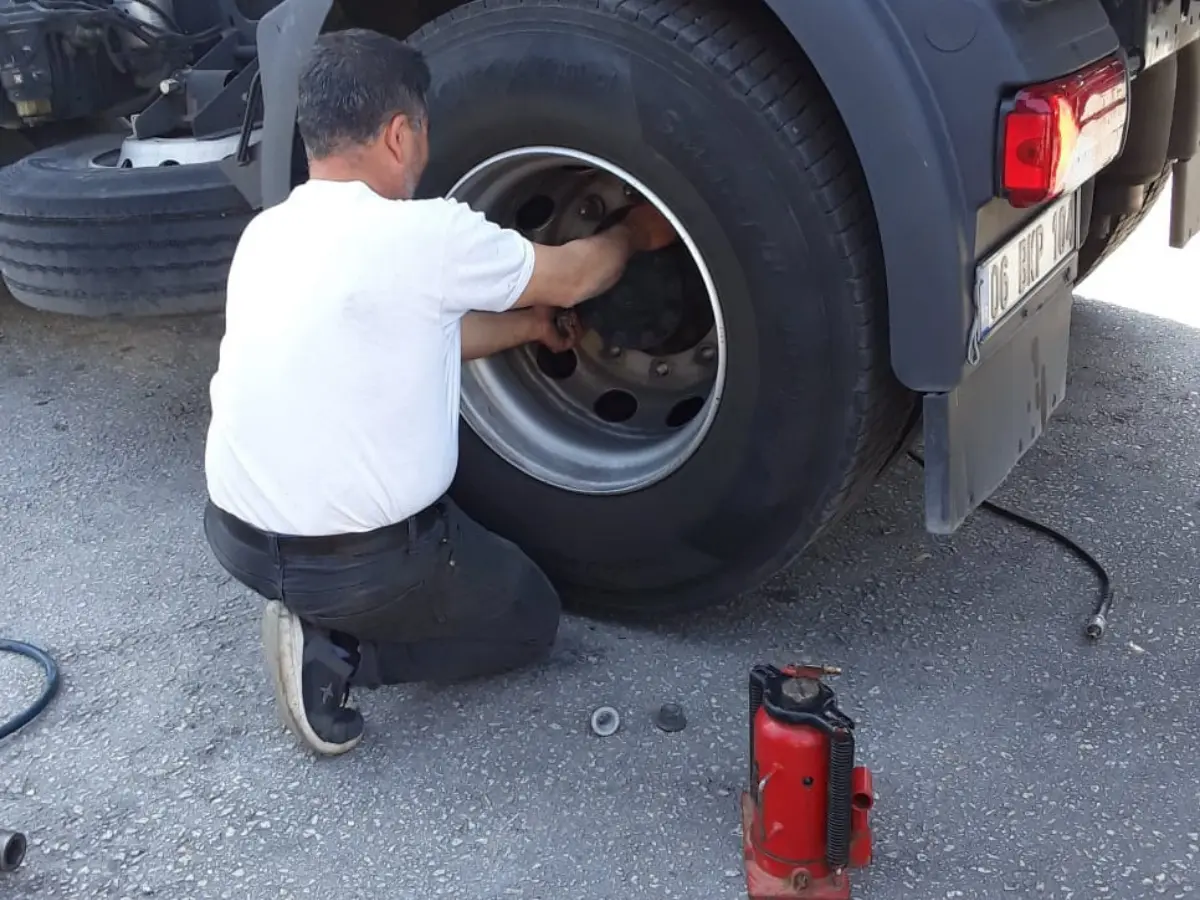 Dazkırı Oto Lastikçi